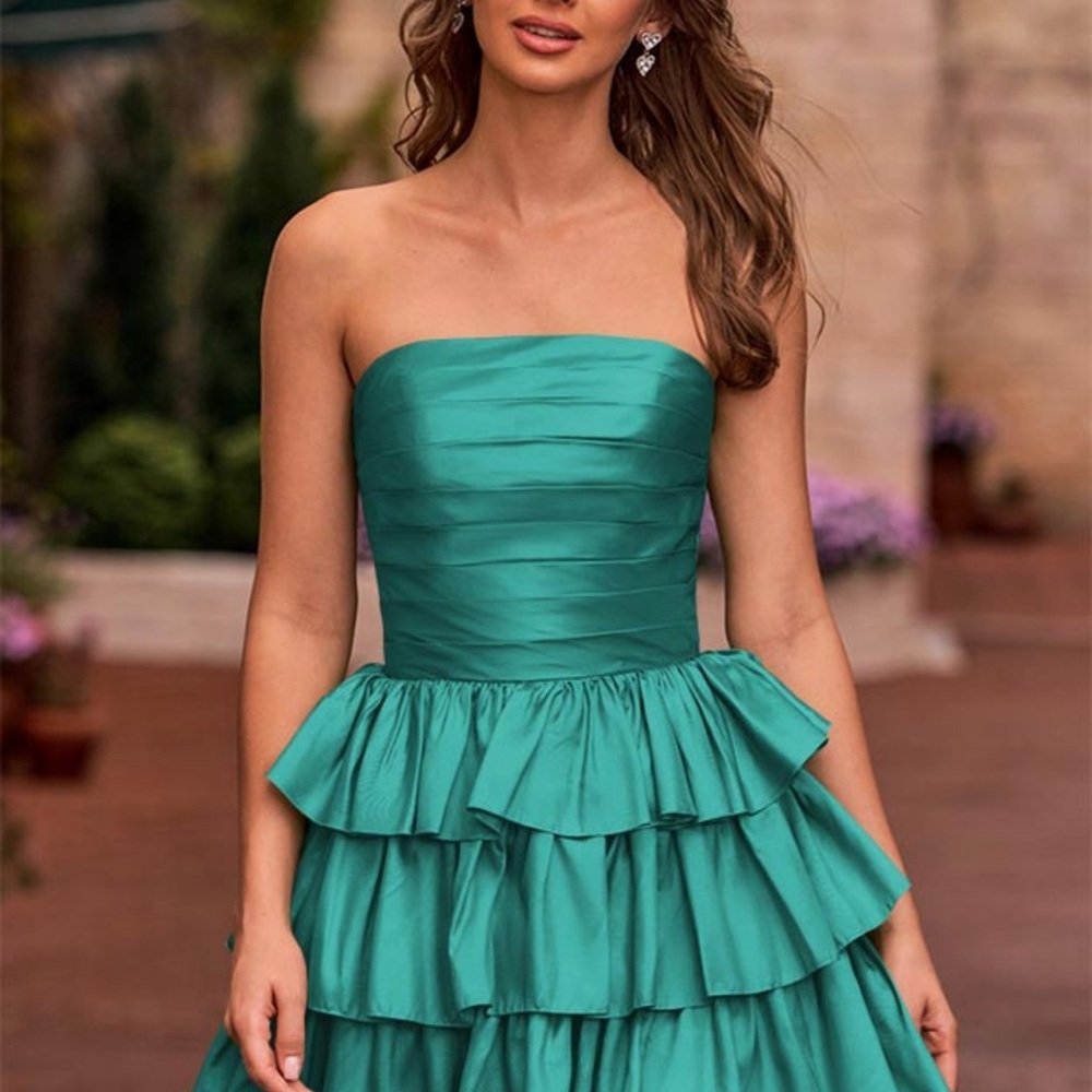 Stacees A-Line Strapless Tiered Ruffle Homecoming Dress Teal Size 0 NWT $114